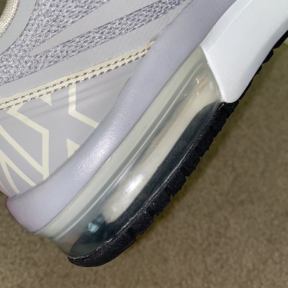 Women’s Nike Air Max Fury - Picture 8 of 8